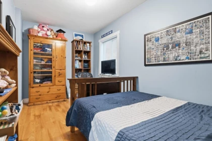 Laundry Room Photo of 272 E Osborne Road, North Vancouver, BC