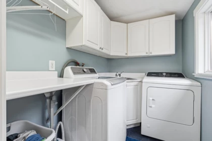 Primary Bathroom Photo of 272 E Osborne Road, North Vancouver, BC