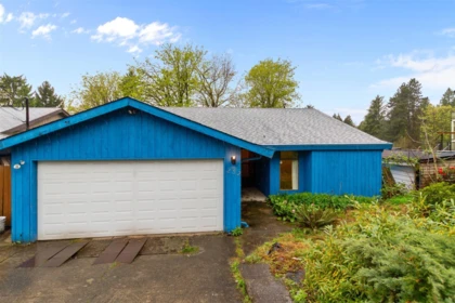 252 Montgomery Street, Coquitlam, BC, Coquitlam — Single Family Residence for sale