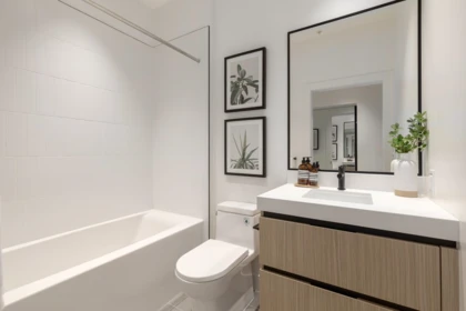 Guest Bathroom Photo of 601 2235 E Broadway, Vancouver, BC