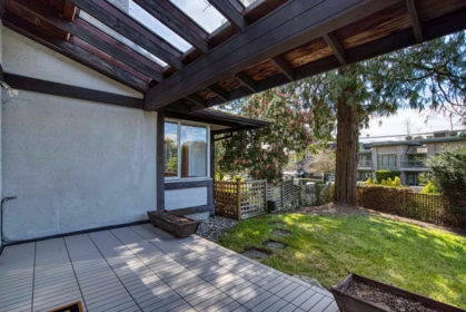 Garden / Landscaping Photo of 2493 Haywood Avenue, West Vancouver, BC
