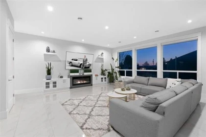 Breakfast Nook Photo of 338 Mundy Street, Coquitlam, BC