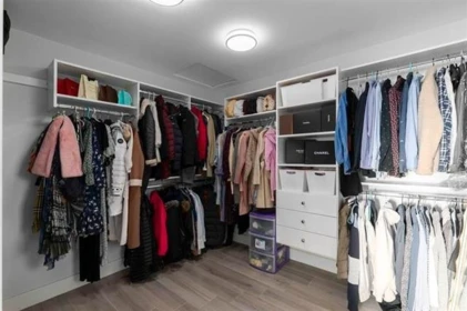 Hallway Photo of 338 Mundy Street, Coquitlam, BC