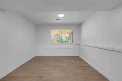 Hallway Photo of 2803 Babich Street, Abbotsford, BC
