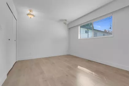 Walk-In Closet Photo of 2803 Babich Street, Abbotsford, BC