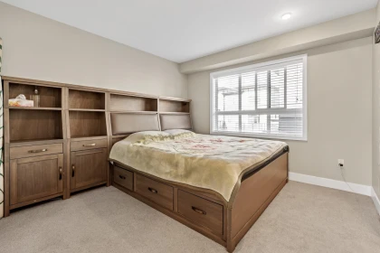 Office / Den Photo of 23 1938 North Parallel Road, Abbotsford, BC
