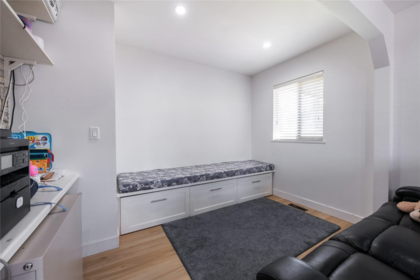 Primary Bathroom Photo of 16954 60 Avenue, Surrey, BC