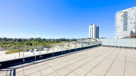 Loft / Bonus Room Photo of 711 8580 River District Crossing, Vancouver, BC