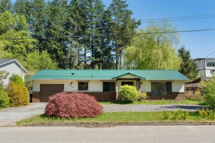 20984 Riverview Drive, Hope, BC, Hope — Single Family Residence for sale