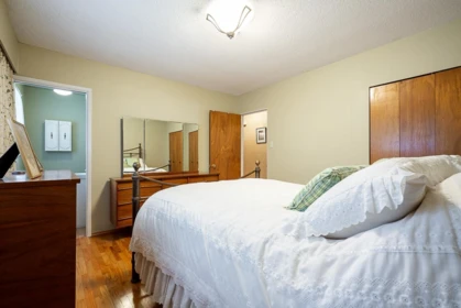 Office / Den Photo of 1710 Western Drive, Port Coquitlam, BC