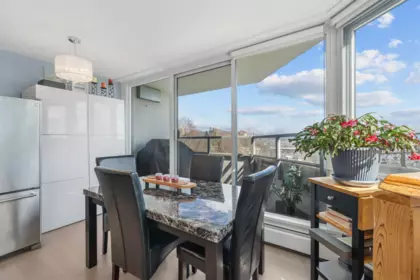 Breakfast Nook Photo of 903 31 Elliot Street, New Westminster, BC