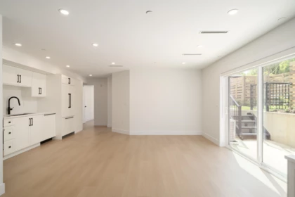 4832 Duchess Street, Vancouver, BC, Vancouver — Townhouse for sale