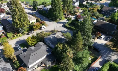 2405 Lloyd Avenue, North Vancouver, BC, North Vancouver — Single Family Residence for sale