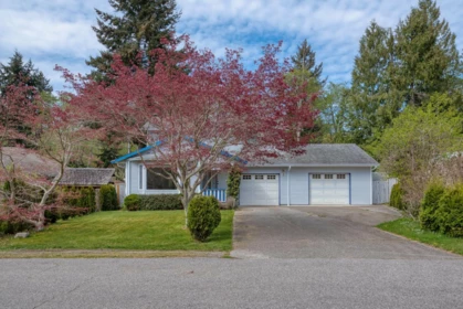 1534 Cypress Way, Gibsons, BC, Gibsons — Single Family Residence for sale