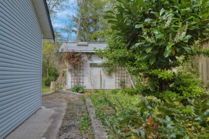 Walk-In Closet Photo of 1534 Cypress Way, Gibsons, BC