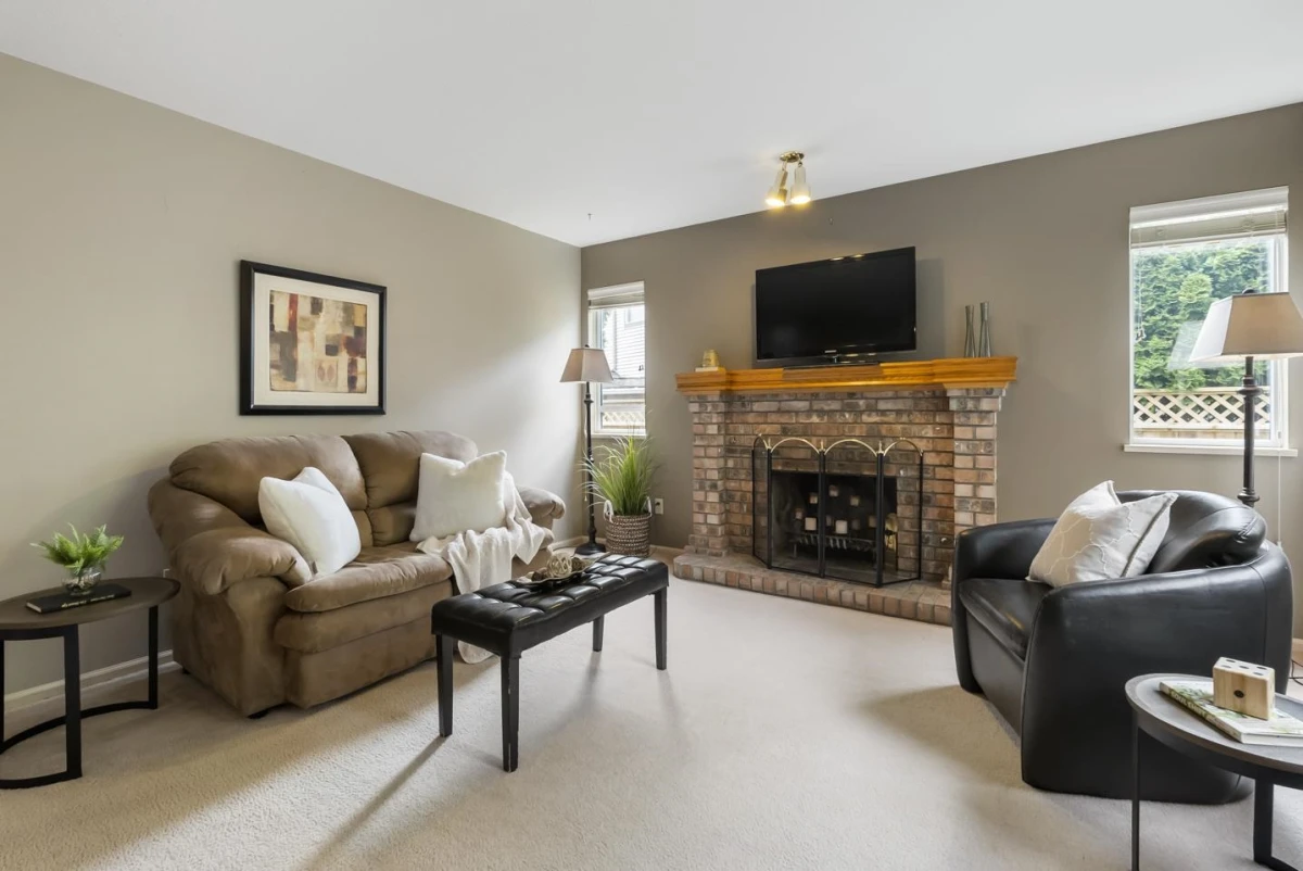 Dining Area Photo of 8129 154b Street, Surrey, BC