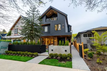 1 3345 W 13th Avenue, Vancouver, BC, Vancouver — Half Duplex for sale