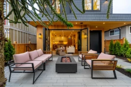 1 3345 W 13th Avenue, Vancouver, BC