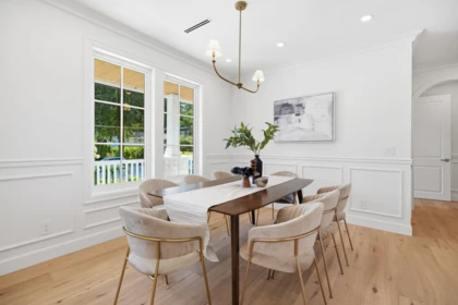 Kitchen Photo of 690 E Windsor Road, North Vancouver, BC