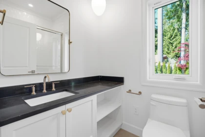 Laundry Room Photo of 690 E Windsor Road, North Vancouver, BC