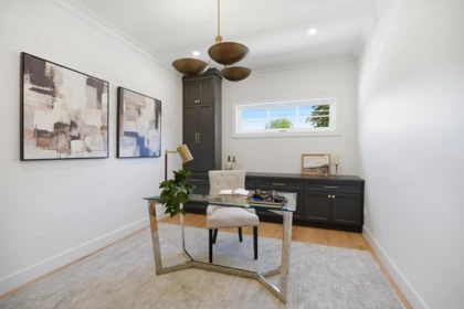 Office / Den Photo of 690 E Windsor Road, North Vancouver, BC