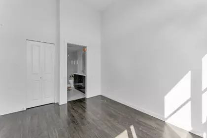 Walk-In Closet Photo of 425 15138 34 Avenue, Surrey, BC