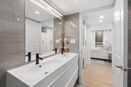 Laundry Room Photo of 708 188 E Esplanade, North Vancouver, BC