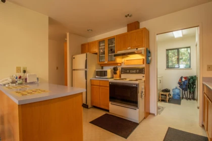 Guest Bathroom Photo of 1001 Robson Way, Galiano Island, BC