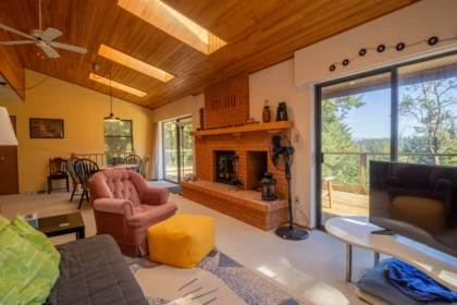 Kitchen Photo of 1001 Robson Way, Galiano Island, BC