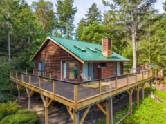 1001 Robson Way, Galiano Island, BC