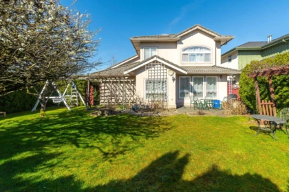 Basement Recreation Room Photo of 10970 155 Street, Surrey, BC