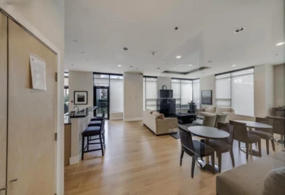 Entry Foyer Photo of 2301 7088 Salisbury Avenue, Burnaby, BC