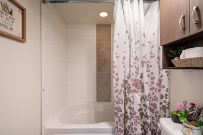Guest Bathroom Photo of 2301 7088 Salisbury Avenue, Burnaby, BC