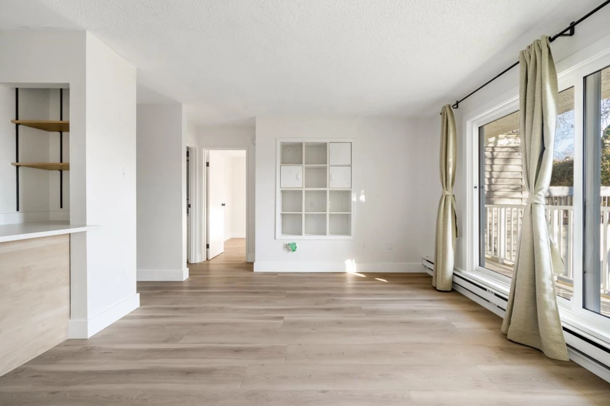 Living Room Photo of 101 1545 E 2nd Avenue, Vancouver, BC