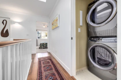 Mudroom Photo of 3 15161 Prospect Street, White Rock, BC