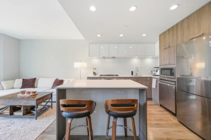 Kitchen Island Photo of 501 680 Seylynn Crescent, North Vancouver, BC