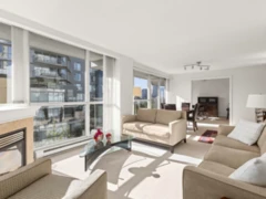 611 1425 W 6th Avenue, Vancouver, BC