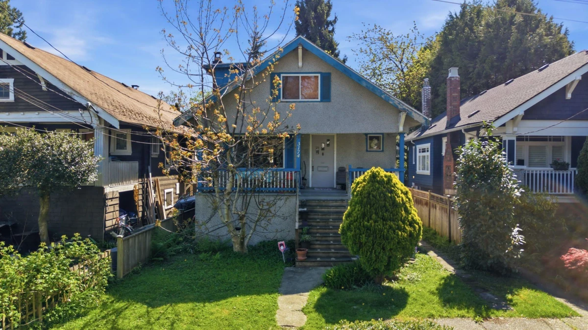 Exterior Rear Photo of 3174 W 5th Avenue, Vancouver, BC