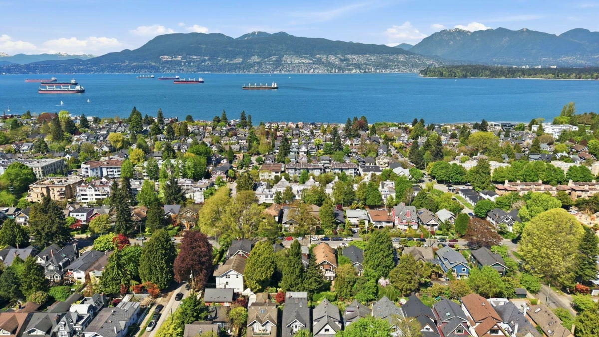 Family Room Photo of 3174 W 5th Avenue, Vancouver, BC