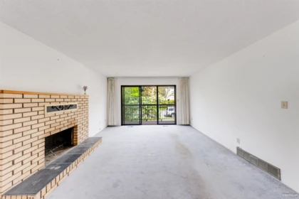Primary Bedroom Photo of 586 E 59th Avenue, Vancouver, BC