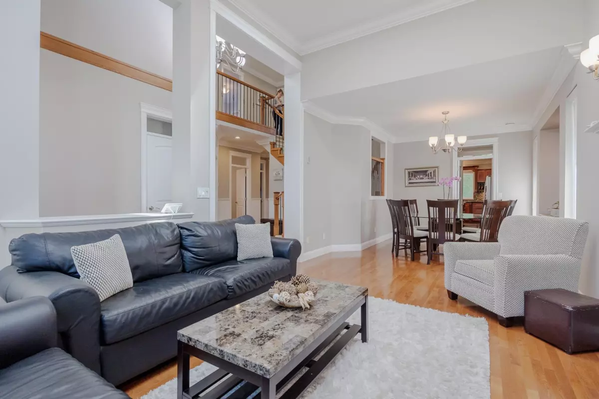 Family Room Photo of 6648 181 Street, Surrey, BC