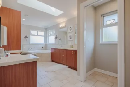 Basement Recreation Room Photo of 6648 181 Street, Surrey, BC