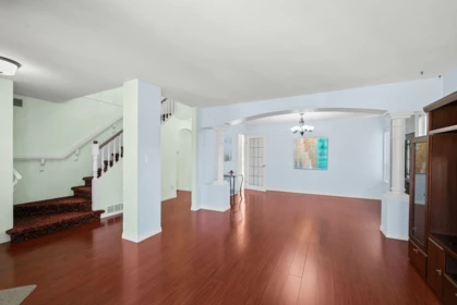 5660 187 Street, Surrey, BC, Surrey — Single Family Residence for sale