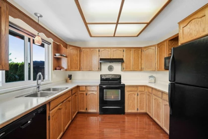 Walk-In Closet Photo of 5660 187 Street, Surrey, BC