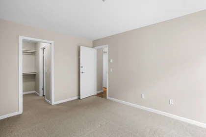 Hallway Photo of 123 378 Esplanade Avenue, Harrison Hot Springs, BC