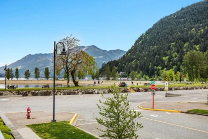 Primary Bedroom Photo of 123 378 Esplanade Avenue, Harrison Hot Springs, BC