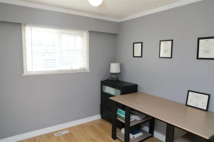 Breakfast Nook Photo of 1857 Warwick Avenue, Port Coquitlam, BC