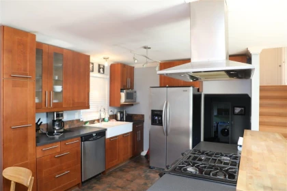 Kitchen Photo of 1857 Warwick Avenue, Port Coquitlam, BC