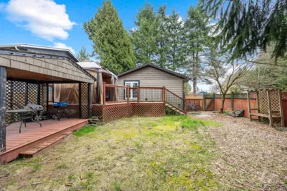 Office / Den Photo of 1857 Warwick Avenue, Port Coquitlam, BC