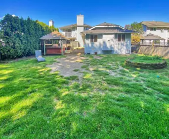 Aerial View of 19607 Somerset Drive, Pitt Meadows, BC